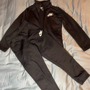 Boys Nike set